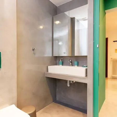 2 Bedroom Design In Center Apartment Athens