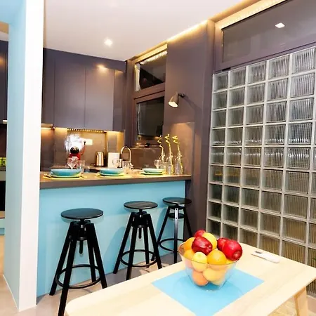 Apartment 2 Bedroom Design In Center Athens